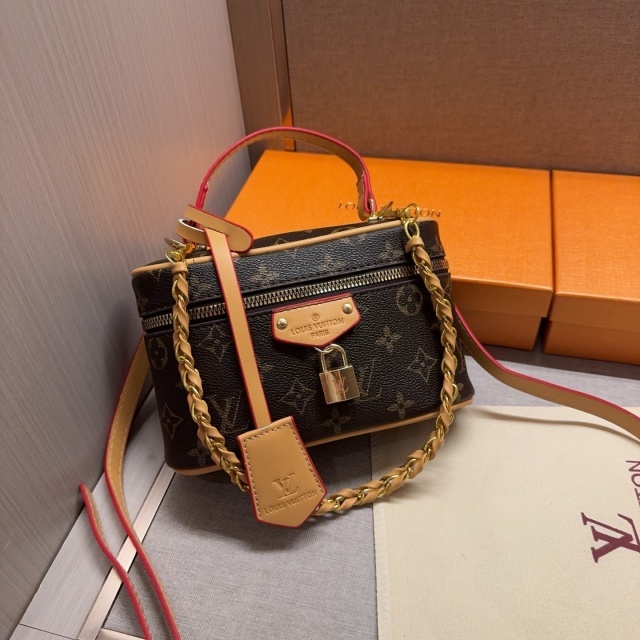 Luxury Fashion Classic Female Makeup Bags