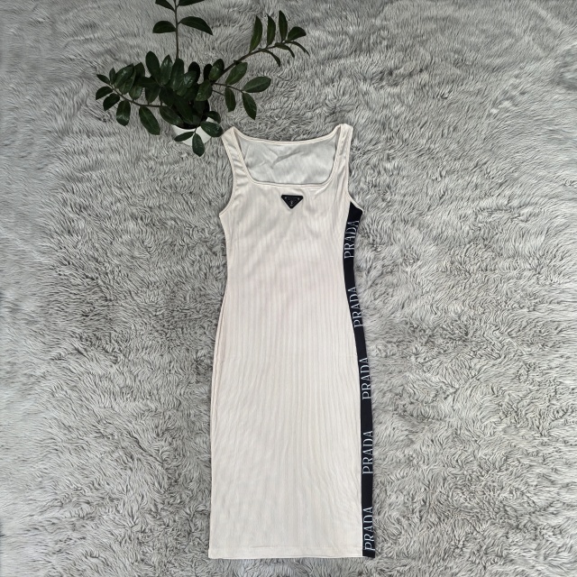 Knit Sleeveless Bodycon Dress