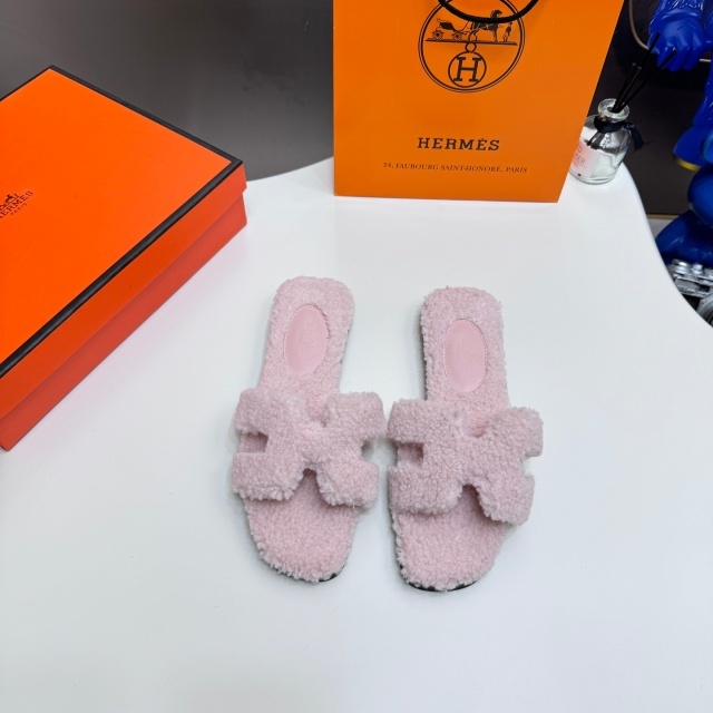 Luxury Fashion Women Plus Size Furry Slides