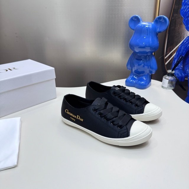 Luxury Lace-Up Women Casual Canvas Shoes