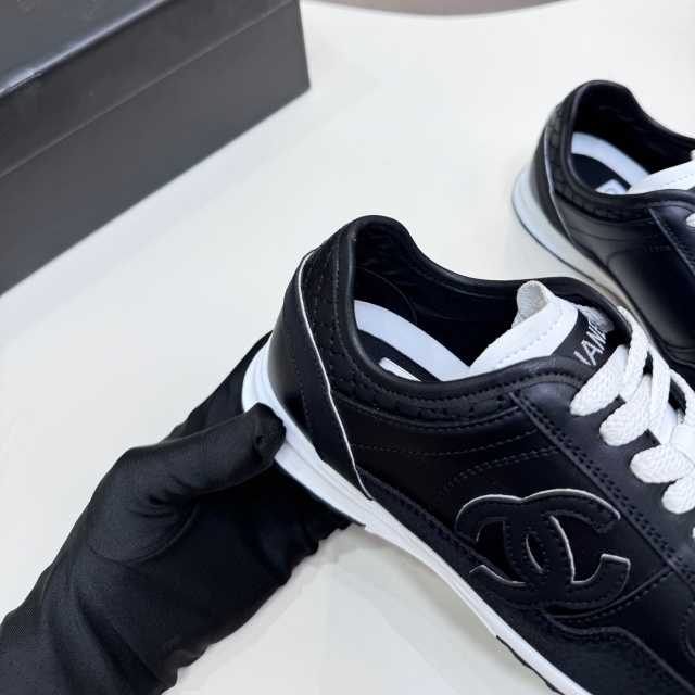 Lace-Up Fashion Luxury Women Casual Sneakers