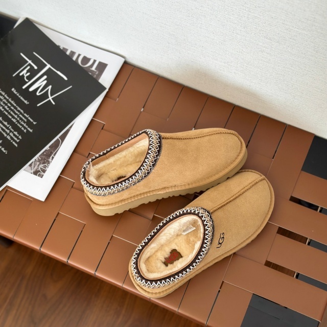 Luxury Fashion Unisex Furry Shoes