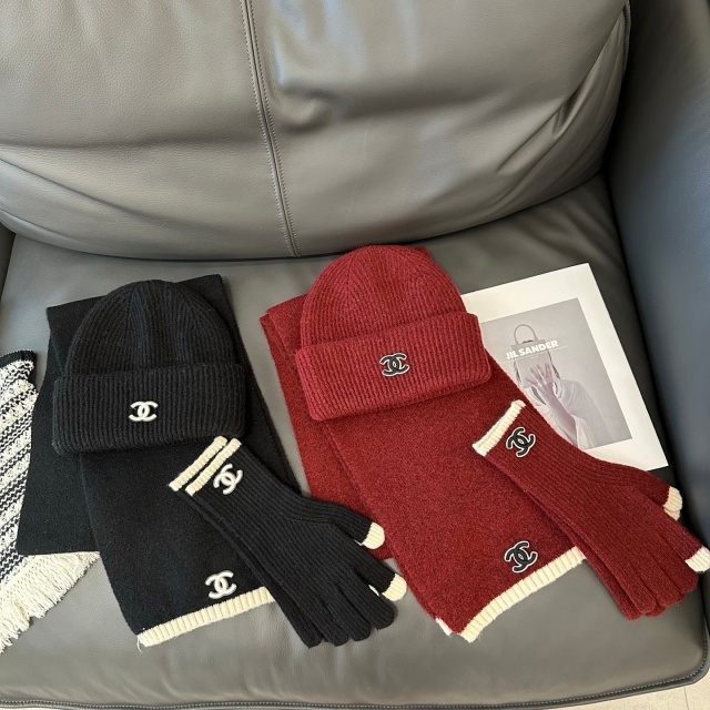 Colorblock Knitting Beanie Hats Scarf Gloves Set