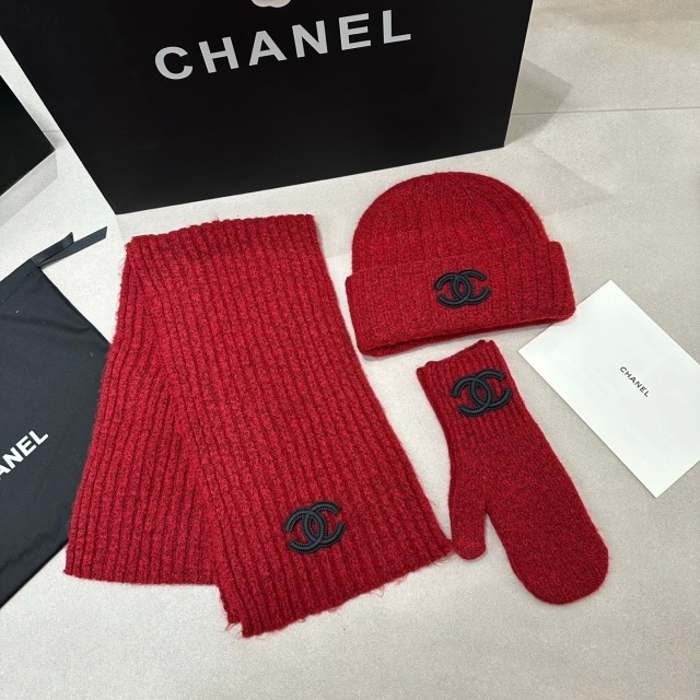 Fashion Design Knitting Hats Scarf Gloves Set 3 Pieces