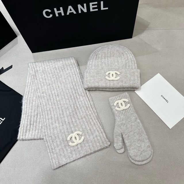 Fashion Design Knitting Hats Scarf Gloves Set 3 Pieces