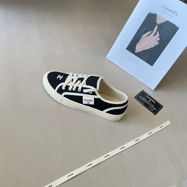Fashion Lace-Up Women Canvas Shoes