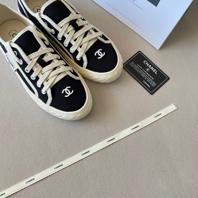 Fashion Lace-Up Women Canvas Shoes
