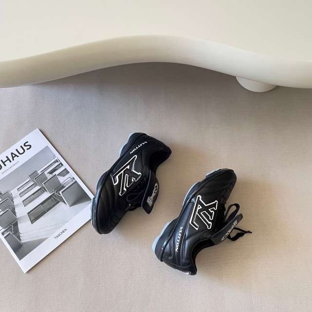 Fashion Leather Unisex Soccer Shoes Casual Shoes