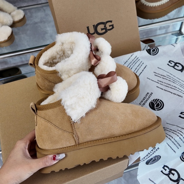 Winter Fashion Thick-Soled Wool Furry Boots