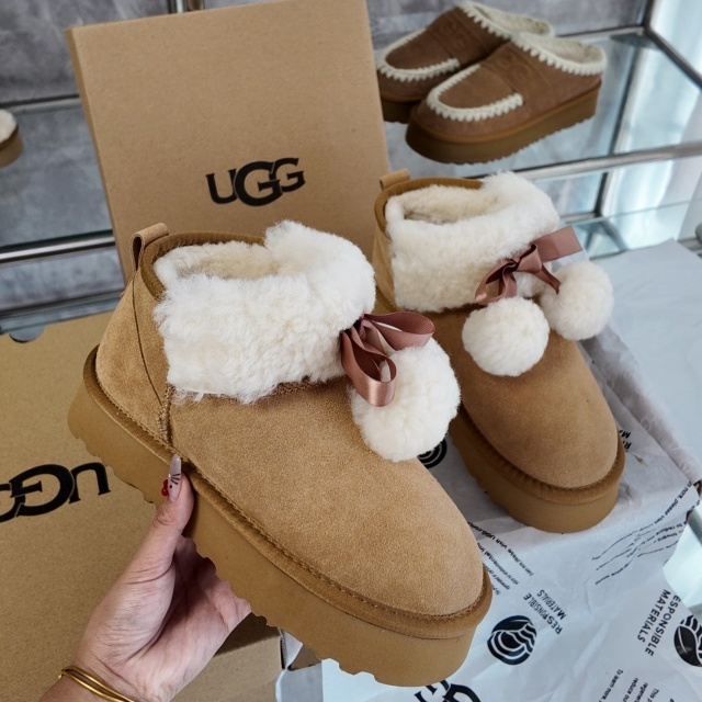 Winter Fashion Thick-Soled Wool Furry Boots