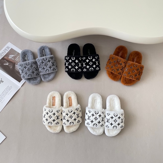 Luxury Fashion Women Furry Slipper