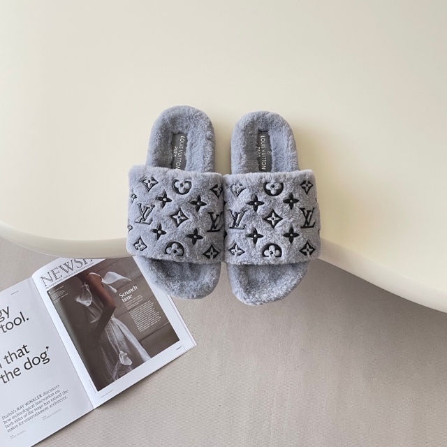 Luxury Fashion Women Furry Slipper