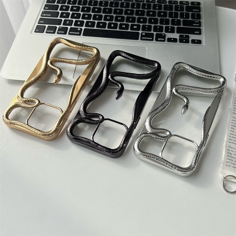 Matte Finish Hollow Out Snake 3D Phone Cases