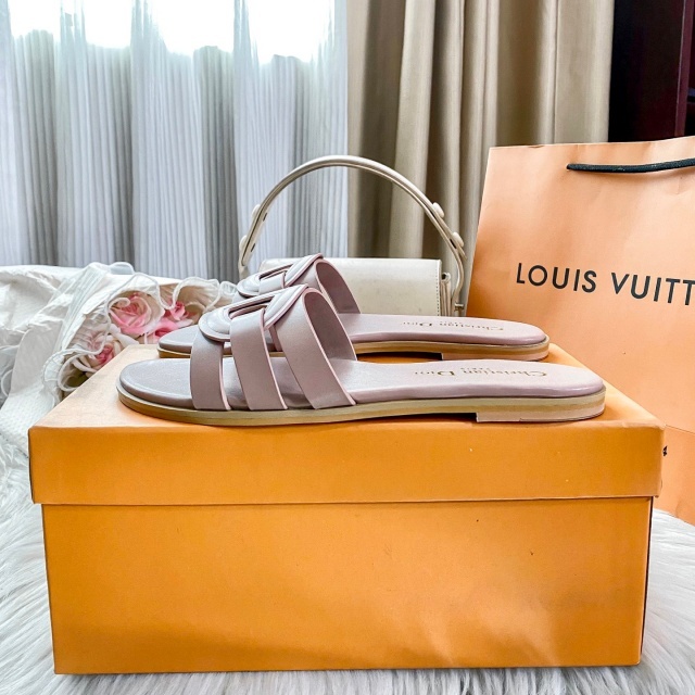 Luxury Fashion Hollow Out Women Casual Slipper