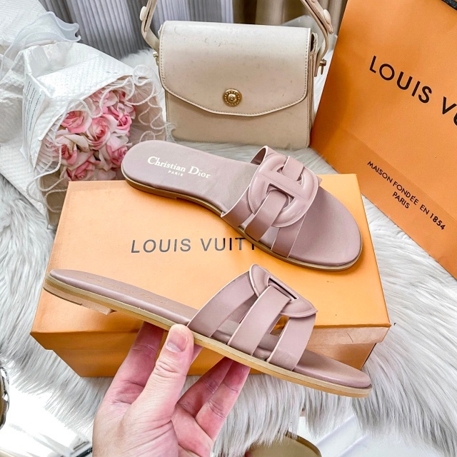 Luxury Fashion Hollow Out Women Casual Slipper