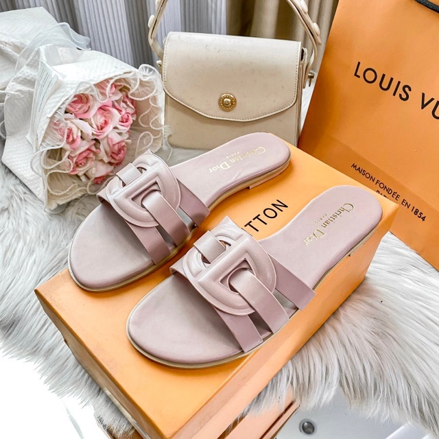 Luxury Fashion Hollow Out Women Casual Slipper