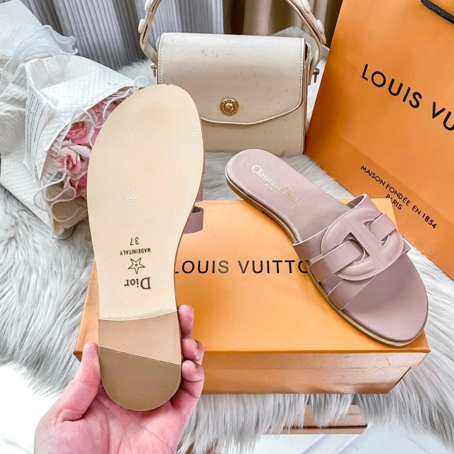 Luxury Fashion Hollow Out Women Casual Slipper