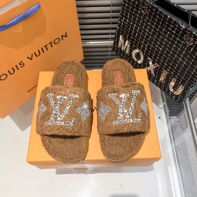 Rhinestones Fashion Women Winter Furry Slippers