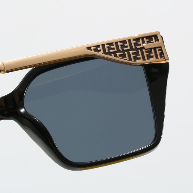 Cat Eye Frame Luxury Sunglasses