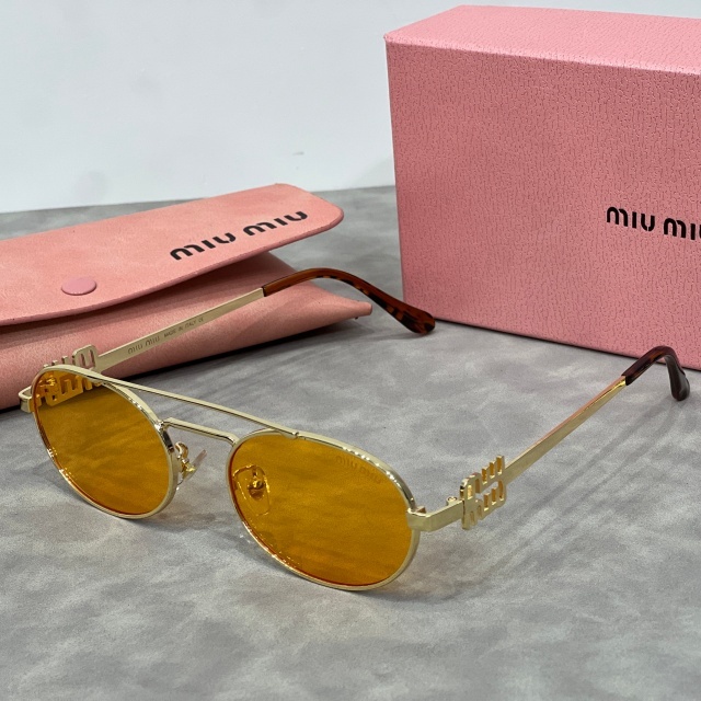 Retro Small Frame Sunglasses