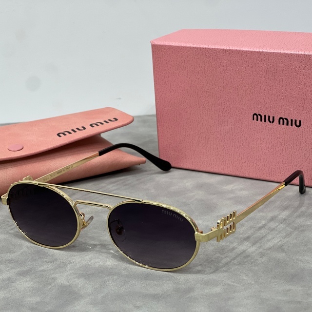 Retro Small Frame Sunglasses