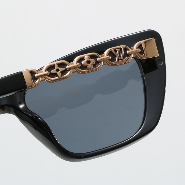 Cat Eye Frame Luxury Sunglasses