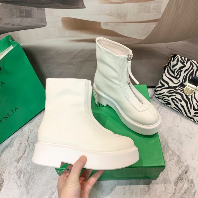 Fashion Thick-Soled Zipper Short Boots