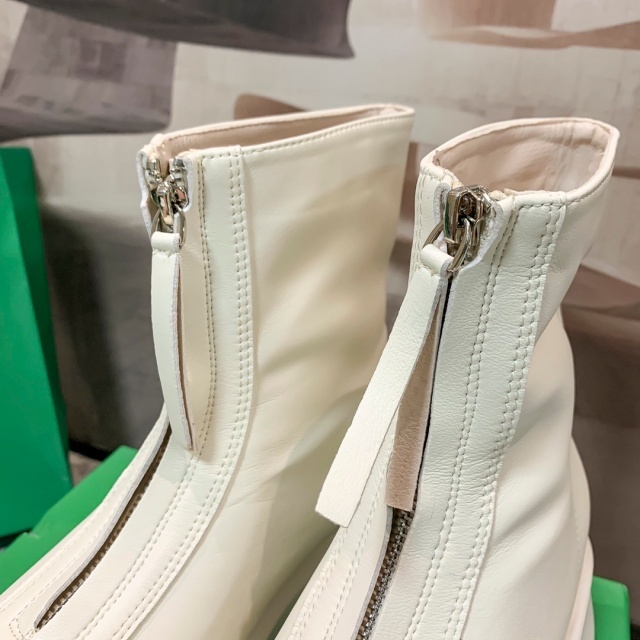 Fashion Thick-Soled Zipper Short Boots