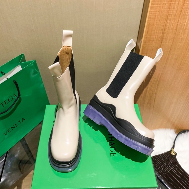 Leather Fashion Plus Size Women Boots