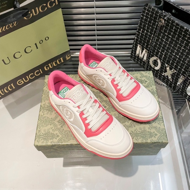 Fashion Embroidery Lace-Up Comfort Sneakers