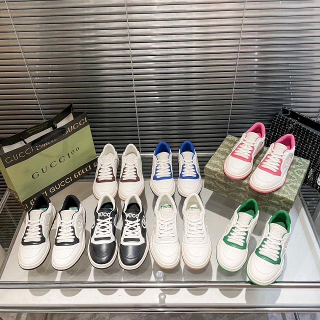 Fashion Embroidery Lace-Up Comfort Sneakers