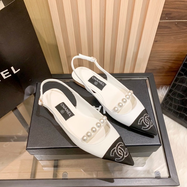 Pearl And Rhinestones Pointed Toe Flat Sandals