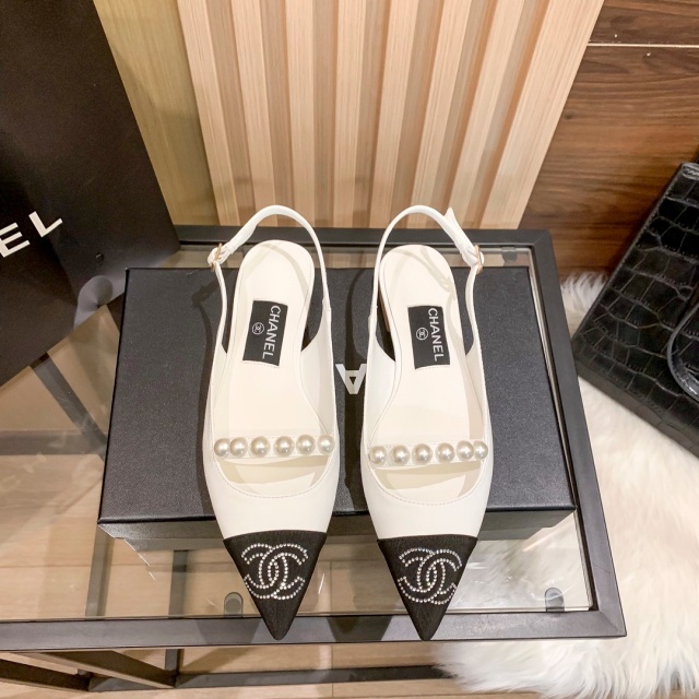 Pearl And Rhinestones Pointed Toe Flat Sandals