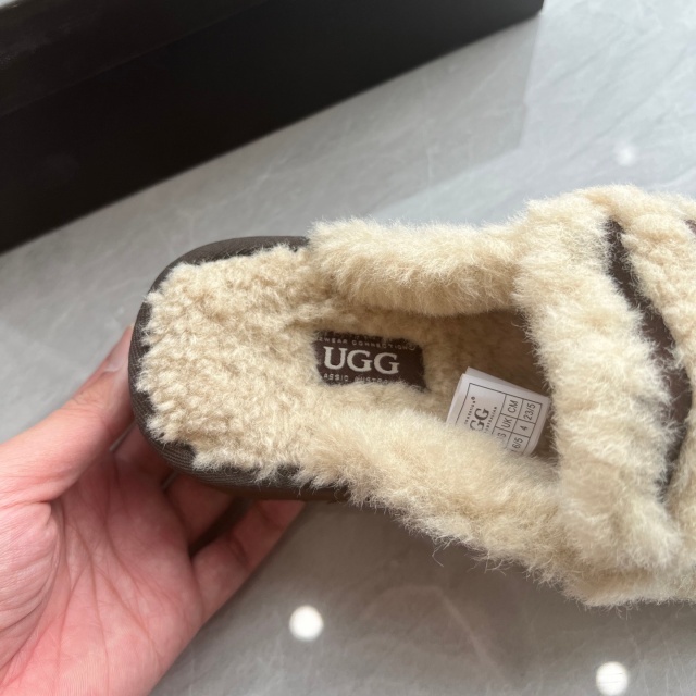 Thick-Soled Fashion Winter Furry Slipper