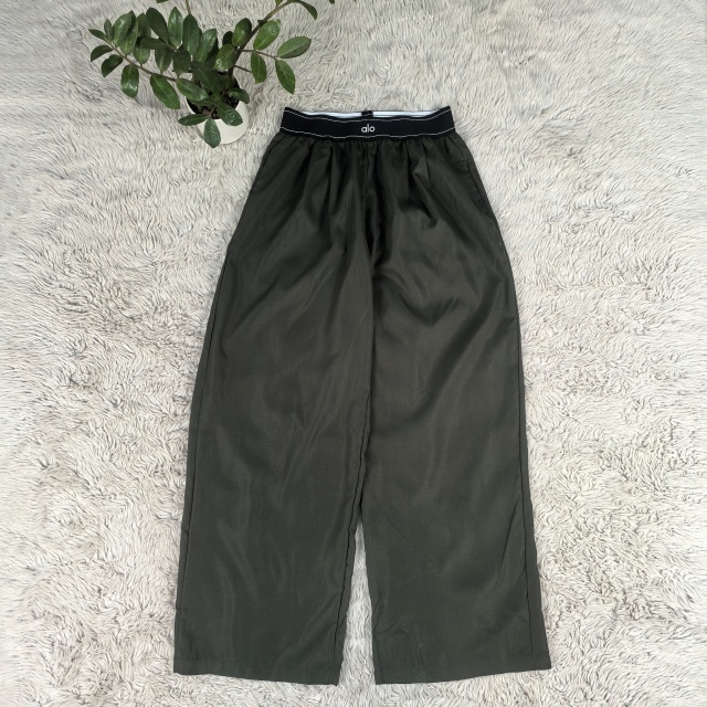 Elastic Waist Embroidery Casual Pants