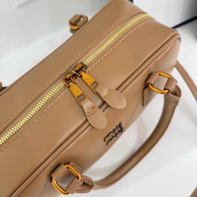 Fashion Metal Logo Leather Crossbody Handbags