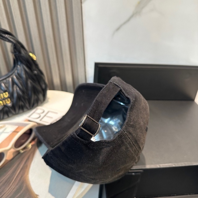 Fashion Unisex Ripped Baseball Caps