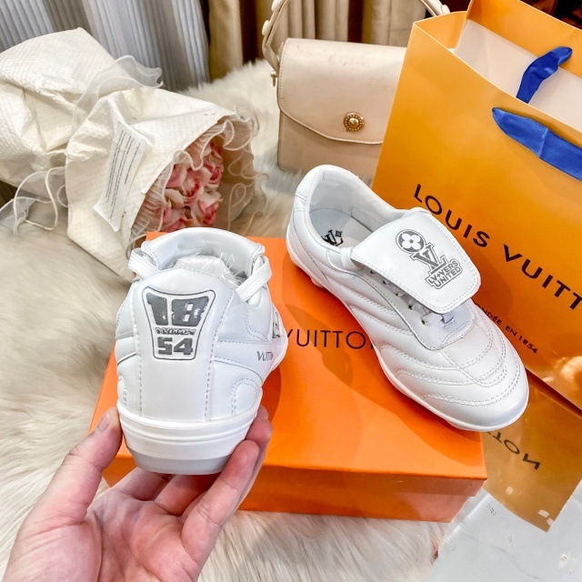 Luxury Fashion Leather Casual Sneakers