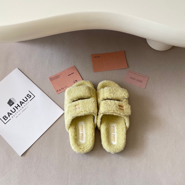 Winter Fashion Hollow Out Furry Slides