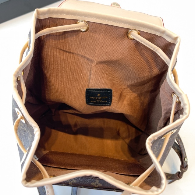 Luxury Fashion Leather Unisex Backpack