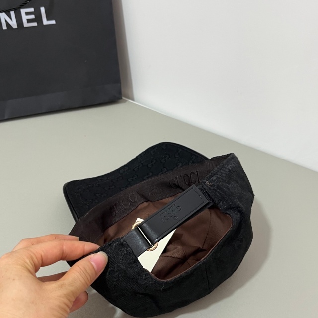 Luxury Fashion Unisex Striped Baseball Caps