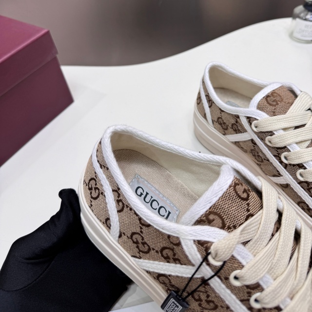 Thick-Soled Fashion Lace-Up Women Sneakers
