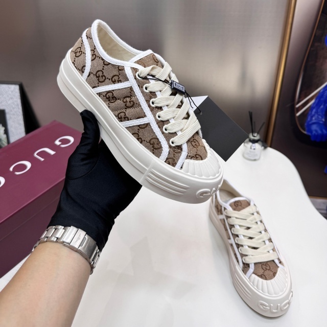 Thick-Soled Fashion Lace-Up Women Sneakers