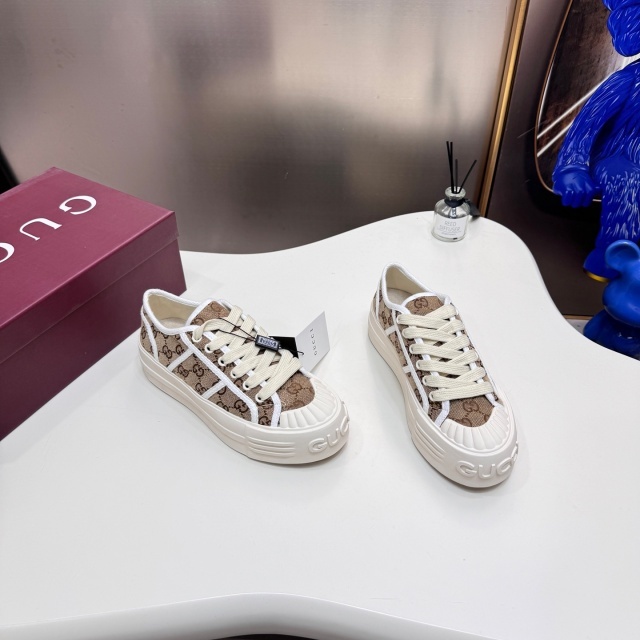 Thick-Soled Fashion Lace-Up Women Sneakers
