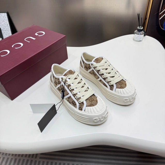 Thick-Soled Fashion Lace-Up Women Sneakers