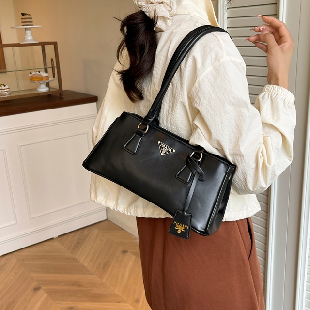 Fashion Logo Leather Women Shoulder Bags