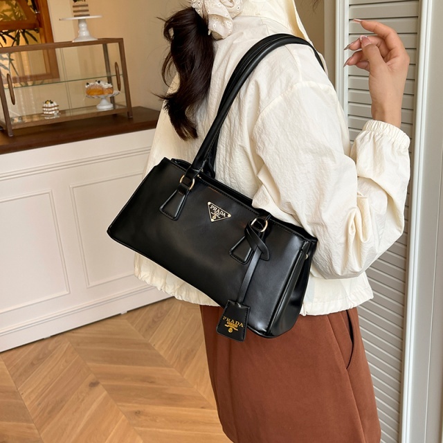 Fashion Logo Leather Women Shoulder Bags