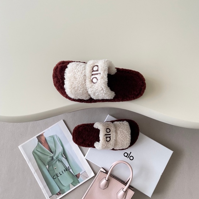Fashion Color Block Winter Furry Shoes