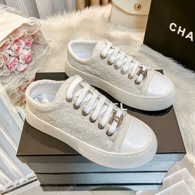 Fashion Logo Women Casual Sneakers