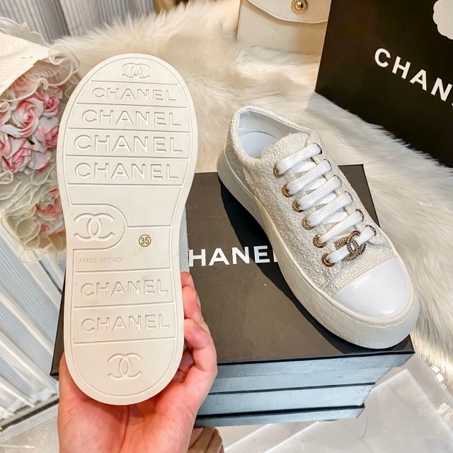 Fashion Logo Women Casual Sneakers